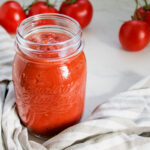 aromatische Tomatensauce im Glas