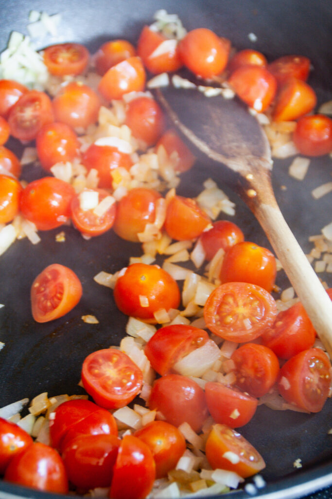 Aromatische Tomaten für die Gnocchipfanne